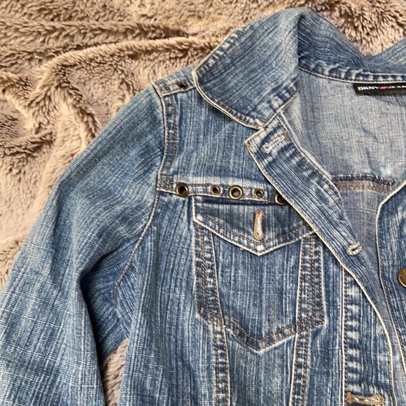 DKNY Amor Jean Jacket - Picture 5 of 9